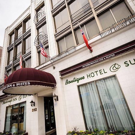 Peterborough Inn & Suites Hotel المظهر الخارجي الصورة