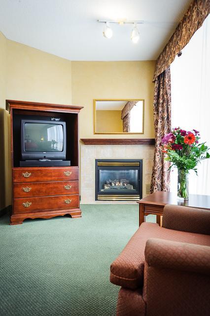 Peterborough Inn & Suites Hotel الغرفة الصورة