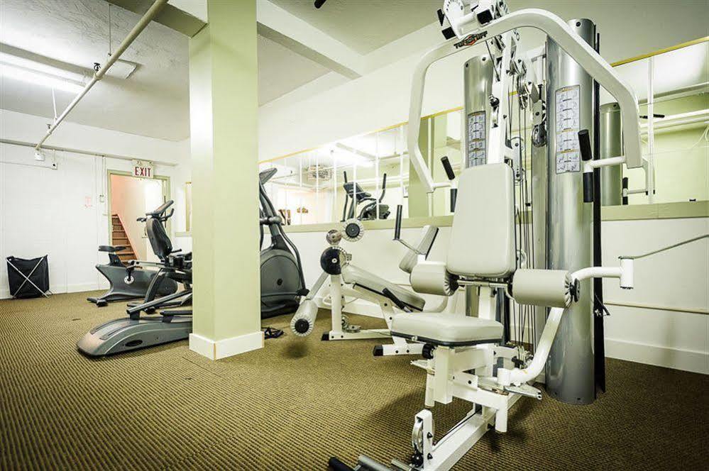 Peterborough Inn & Suites Hotel المظهر الخارجي الصورة