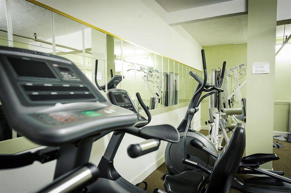 Peterborough Inn & Suites Hotel المظهر الخارجي الصورة
